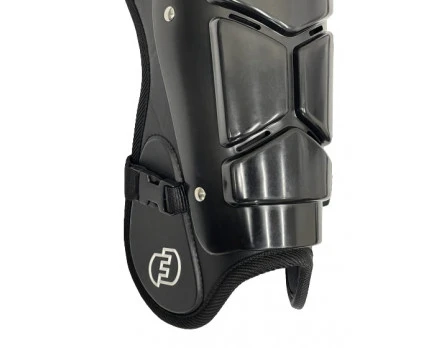 Force3 Ultimate Umpire Shin Guards With Dupont™ Kevlar® 2 Force3 Ultimate Umpire Shin Guards With Dupont™ Kevlar® - Image 2